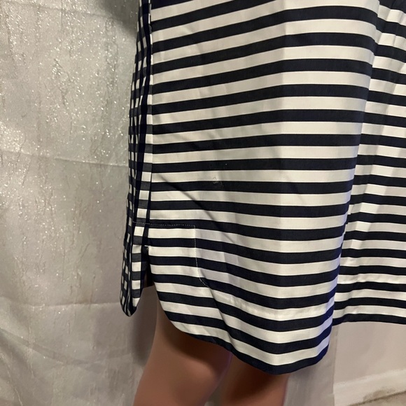 HINSON WU - Picture 4 of 10